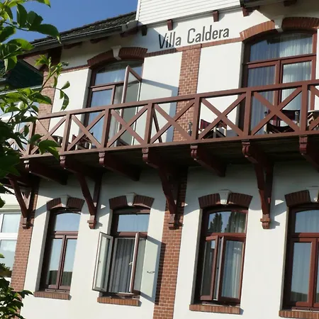 Caldera 게스트하우스 3*